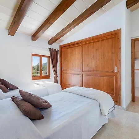 Sleeps 6 Pool Air Con Wifi *