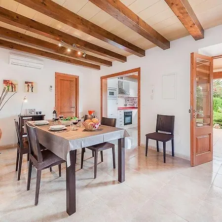 Villa Sleeps 6 Pool Air Con Wifi *